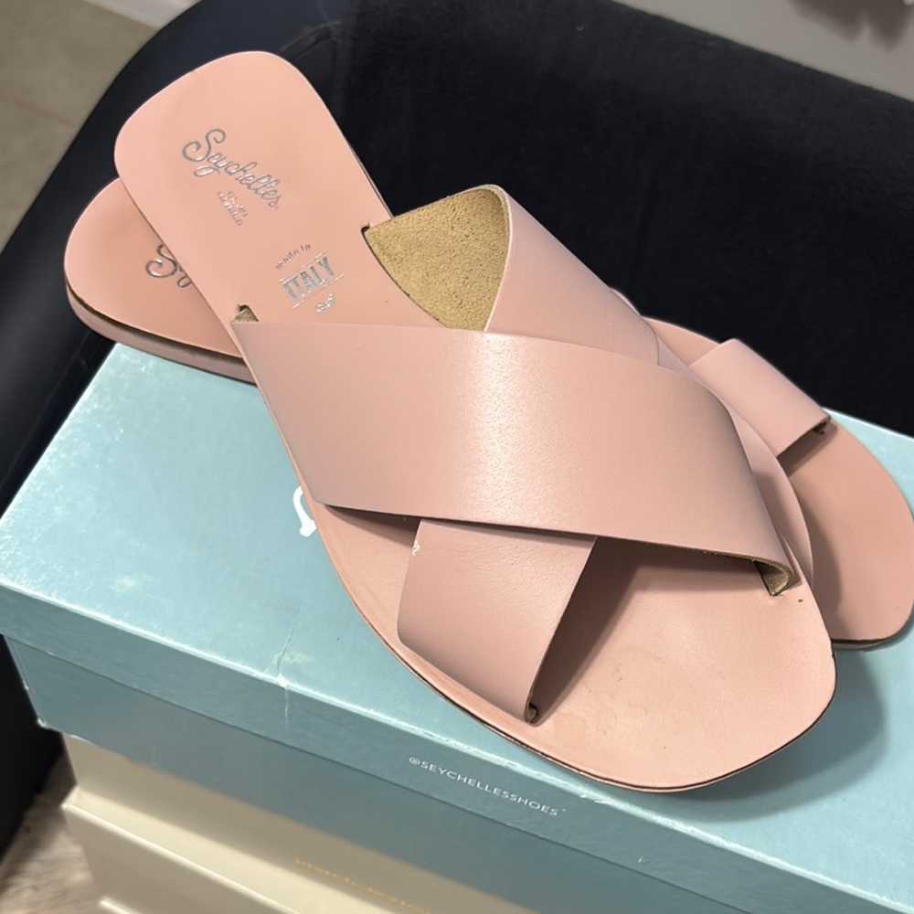 Seychelles Pink Sandals Minimalist Slip-On